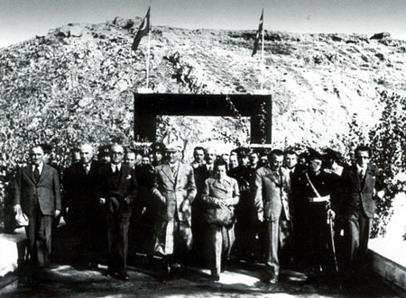 Siyah Beyaz Fotoğraflarla Atatürk Galerisi- 6