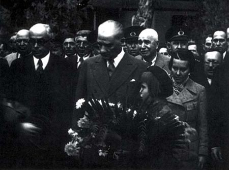 Siyah Beyaz Fotoğraflarla Atatürk Galerisi- 6