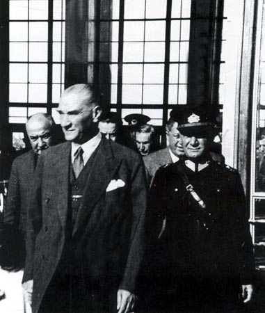 Siyah Beyaz Fotoğraflarla Atatürk Galerisi- 6