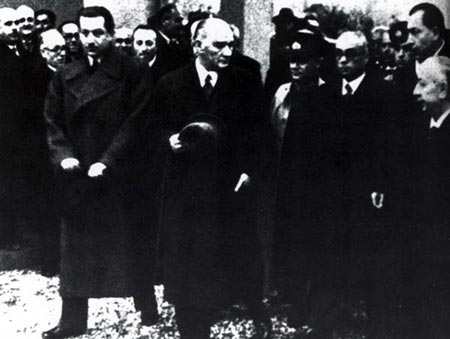 Siyah Beyaz Fotoğraflarla Atatürk Galerisi- 6
