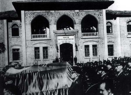 Siyah Beyaz Fotoğraflarla Atatürk Galerisi- 6