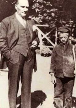 Siyah Beyaz Fotoğraflarla Atatürk Galerisi-7