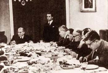 Siyah Beyaz Fotoğraflarla Atatürk Galerisi-7