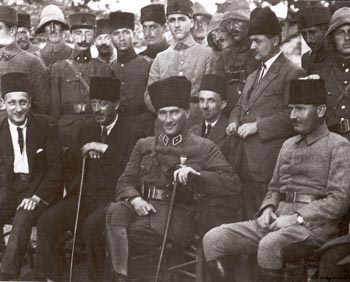 Siyah Beyaz Fotoğraflarla Atatürk Galerisi-7