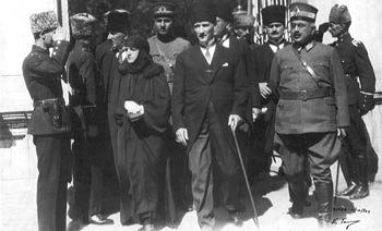 Siyah Beyaz Fotoğraflarla Atatürk Galerisi-7